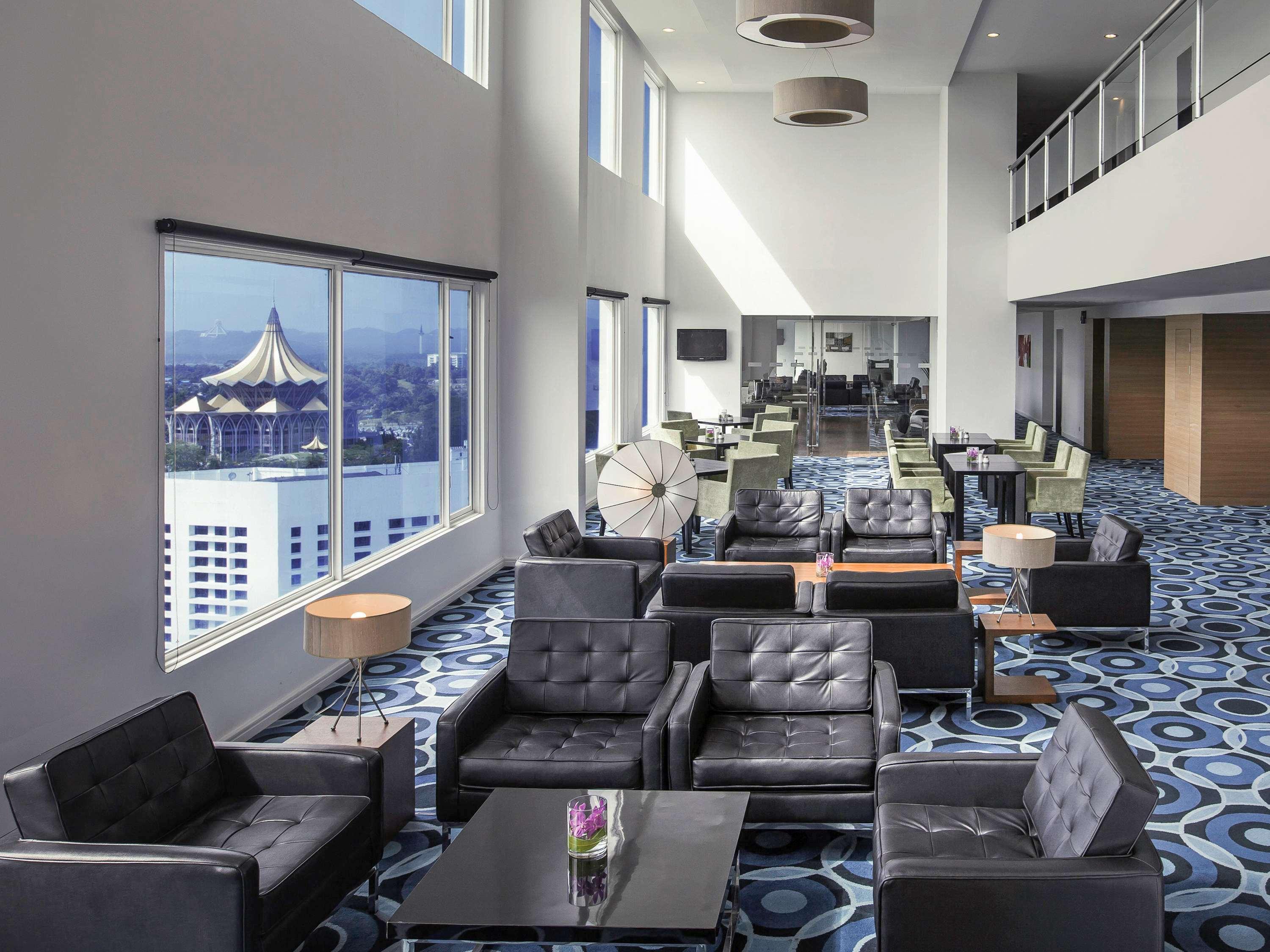 Pullman Kuching Hotel Kültér fotó Club Lounge at the Westin Palace, Madrid