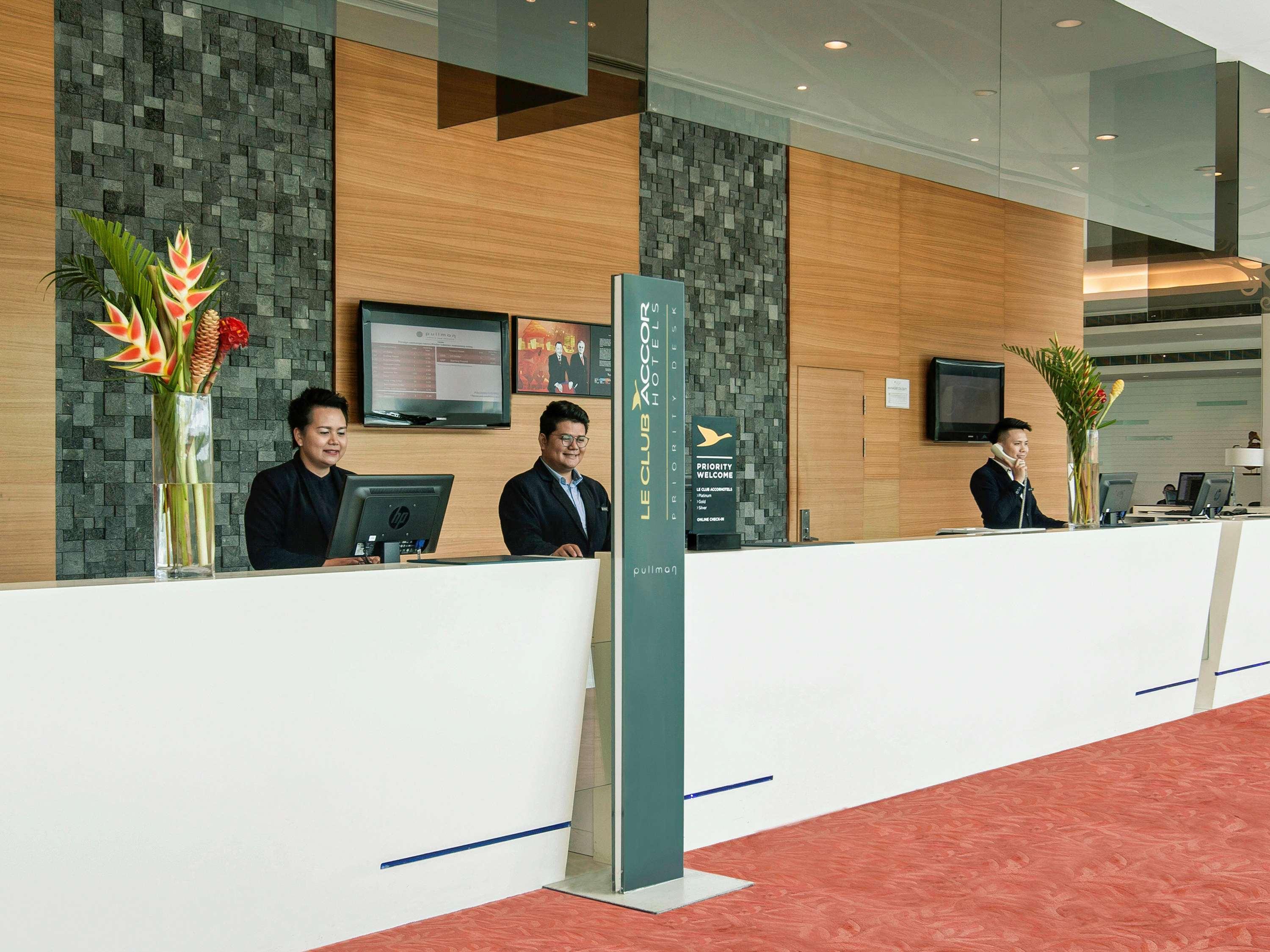 Pullman Kuching Hotel Kültér fotó