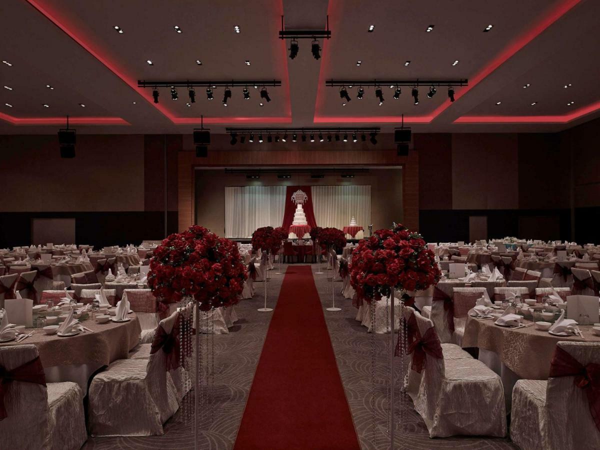Pullman Kuching Hotel Kültér fotó The Grand Ballroom